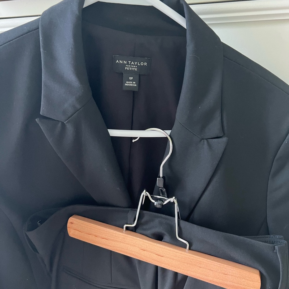 Ann Taylor Suit size 12p jacket and regular 12 for pants. NWOT